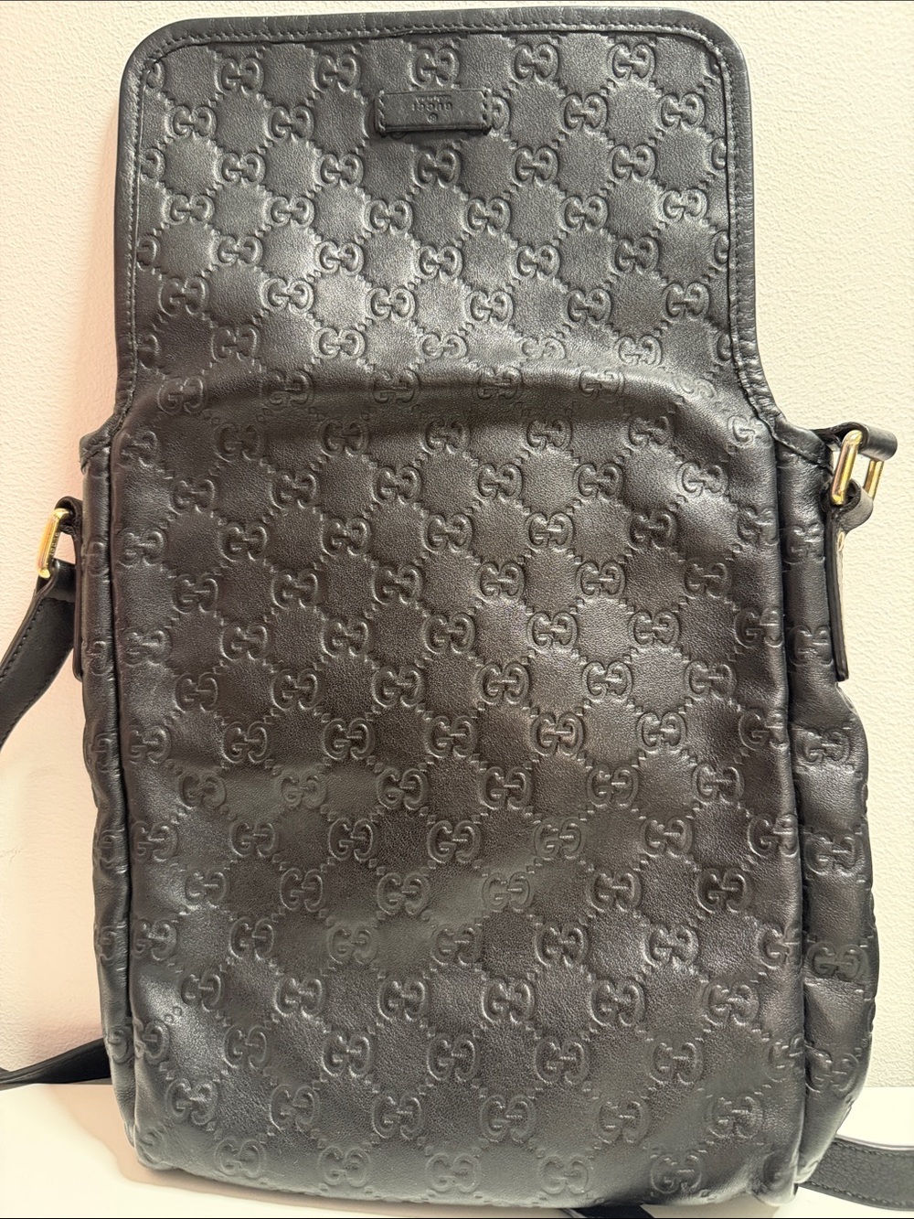 Gucci Vintage Black GG-Embossed Leather Messenger Bag - Picture 7 of 7
